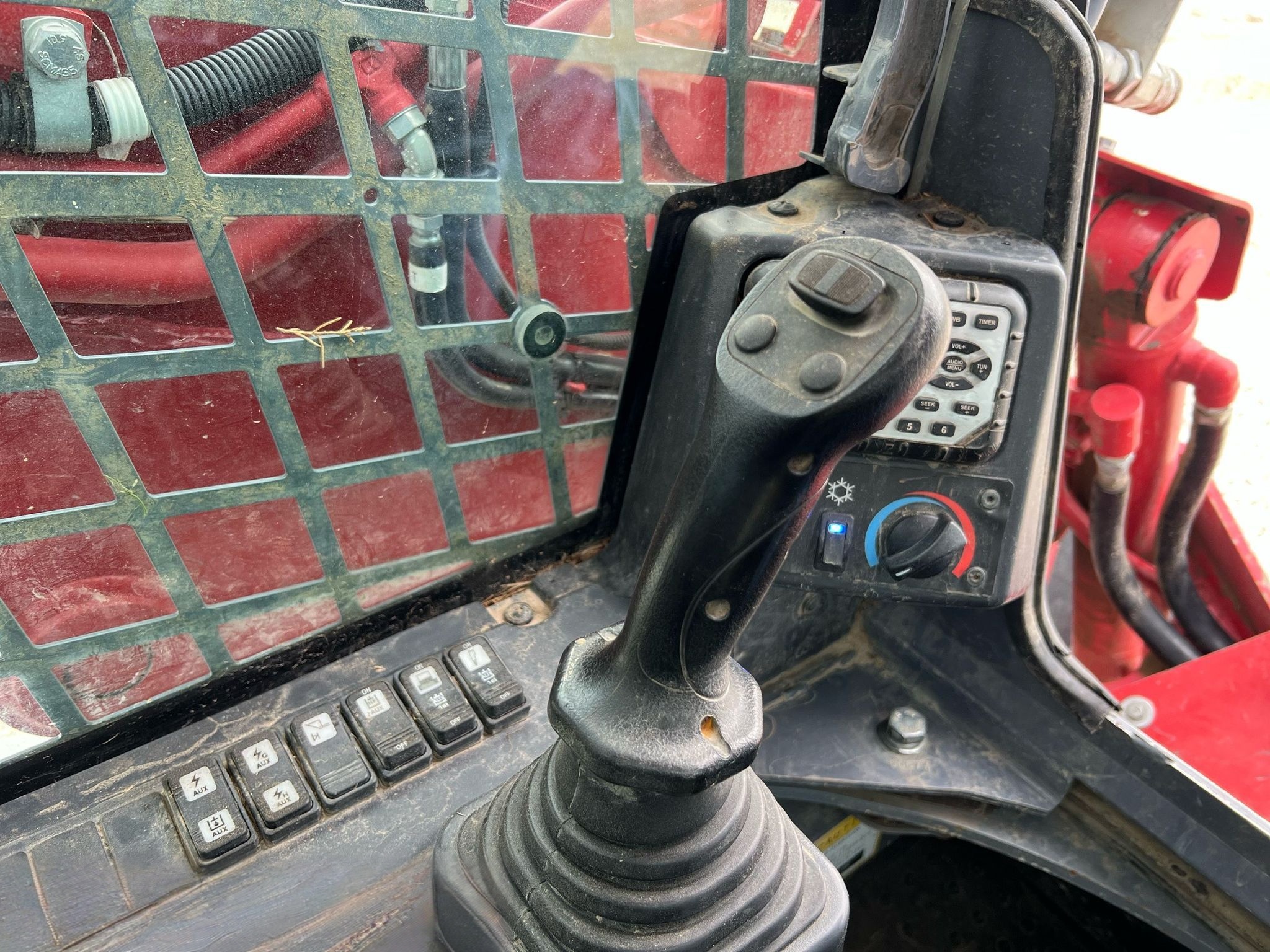 2020 Takeuchi TL12R2 Tracked Skid Steer Loader