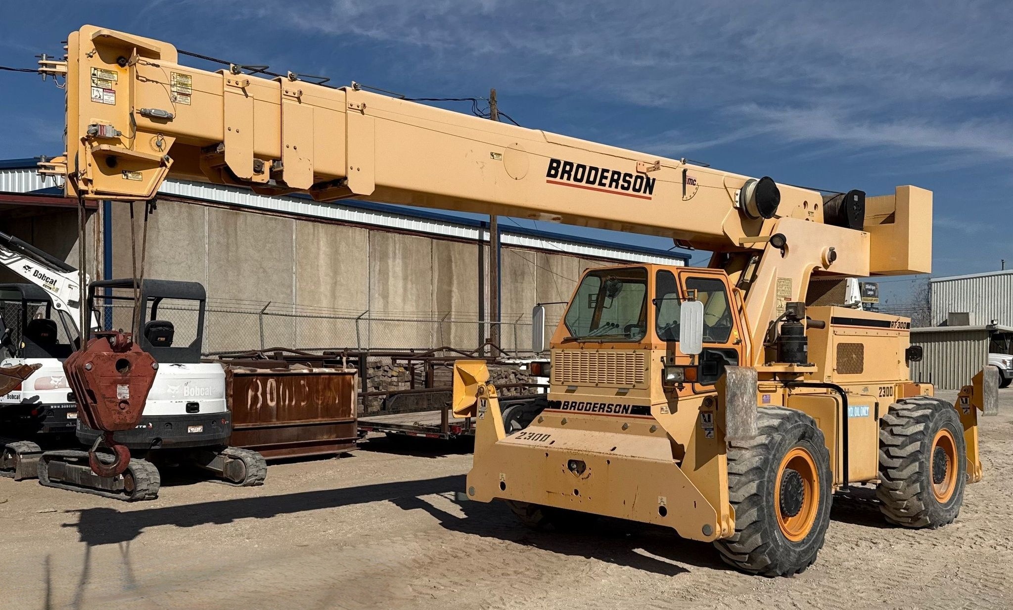 2015 Broderson RT-300-2G Crane