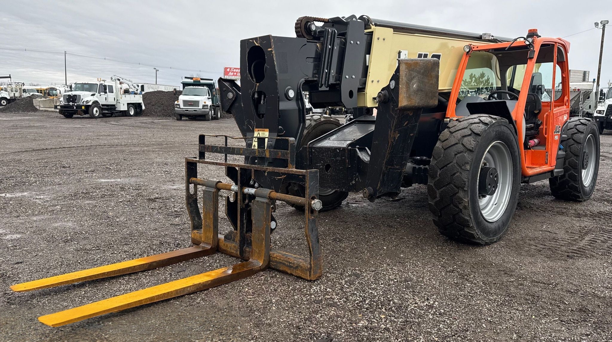 2019 JLG 1255 Telehandler
