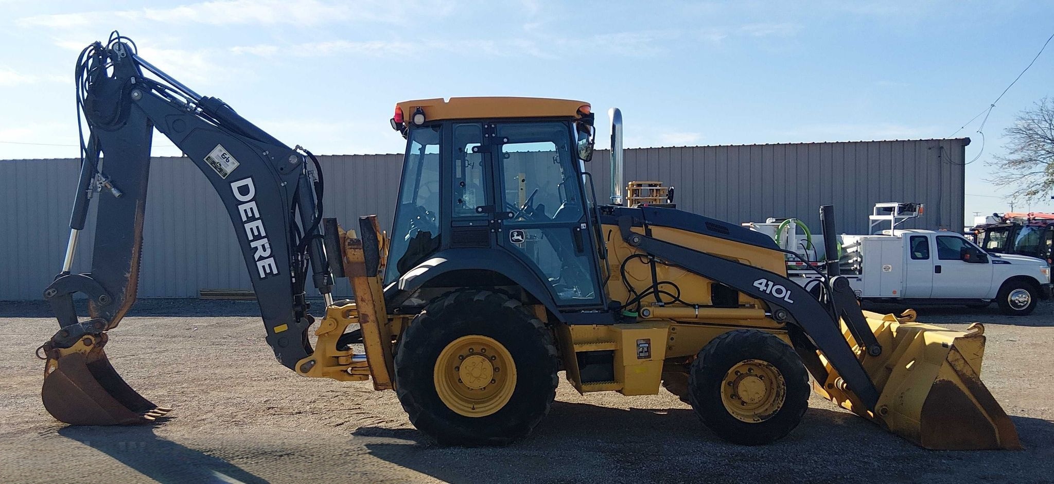 2017 John Deere 410L Backhoe