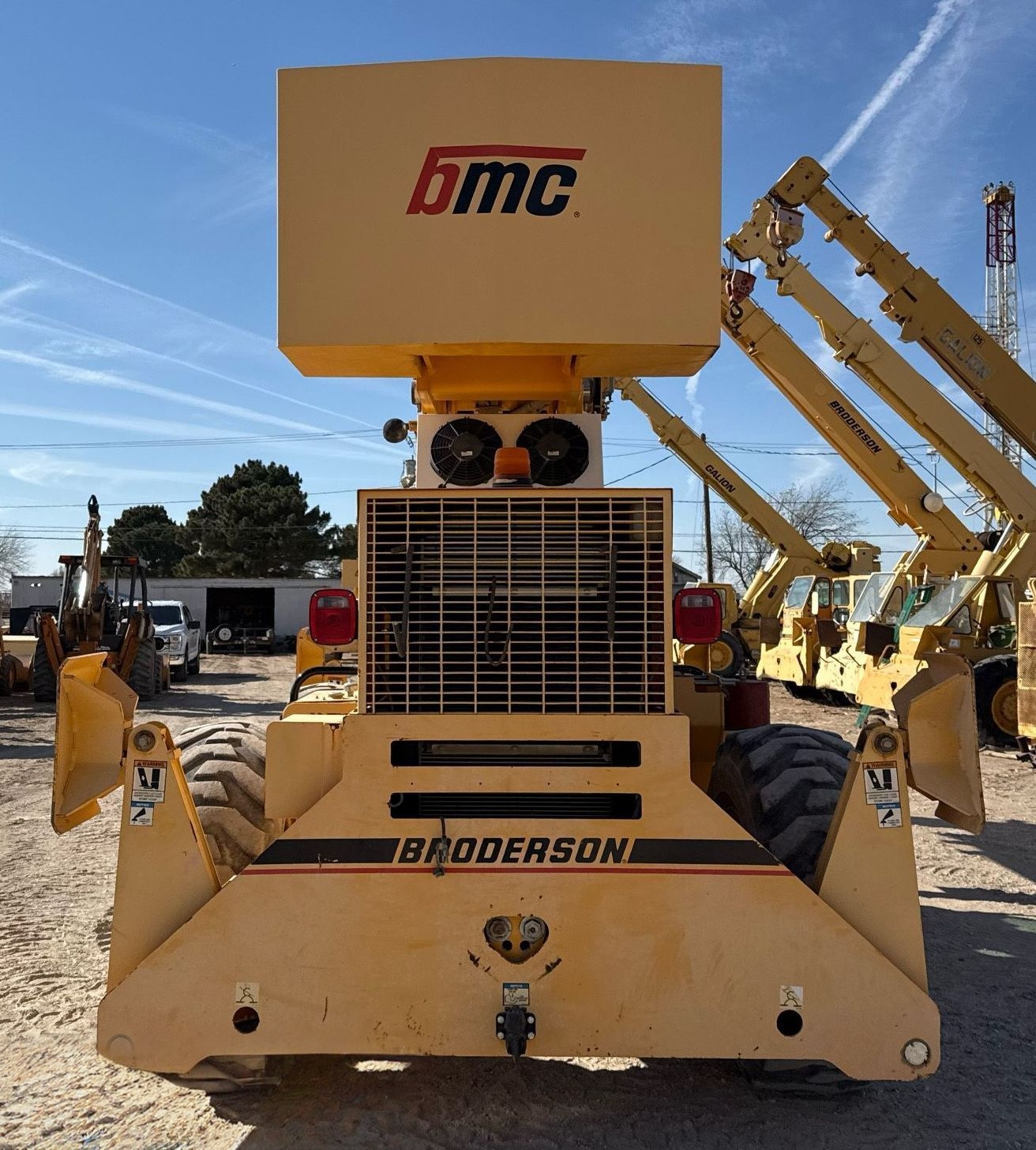 2015 Broderson RT-300-2G Crane