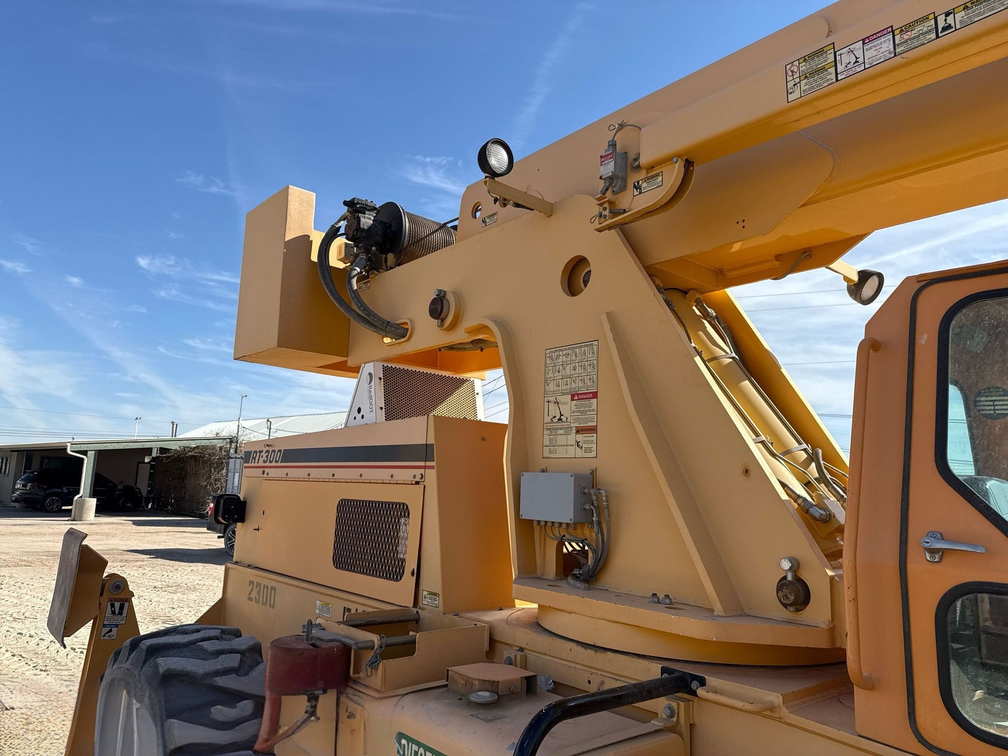 2015 Broderson RT-300-2G Crane