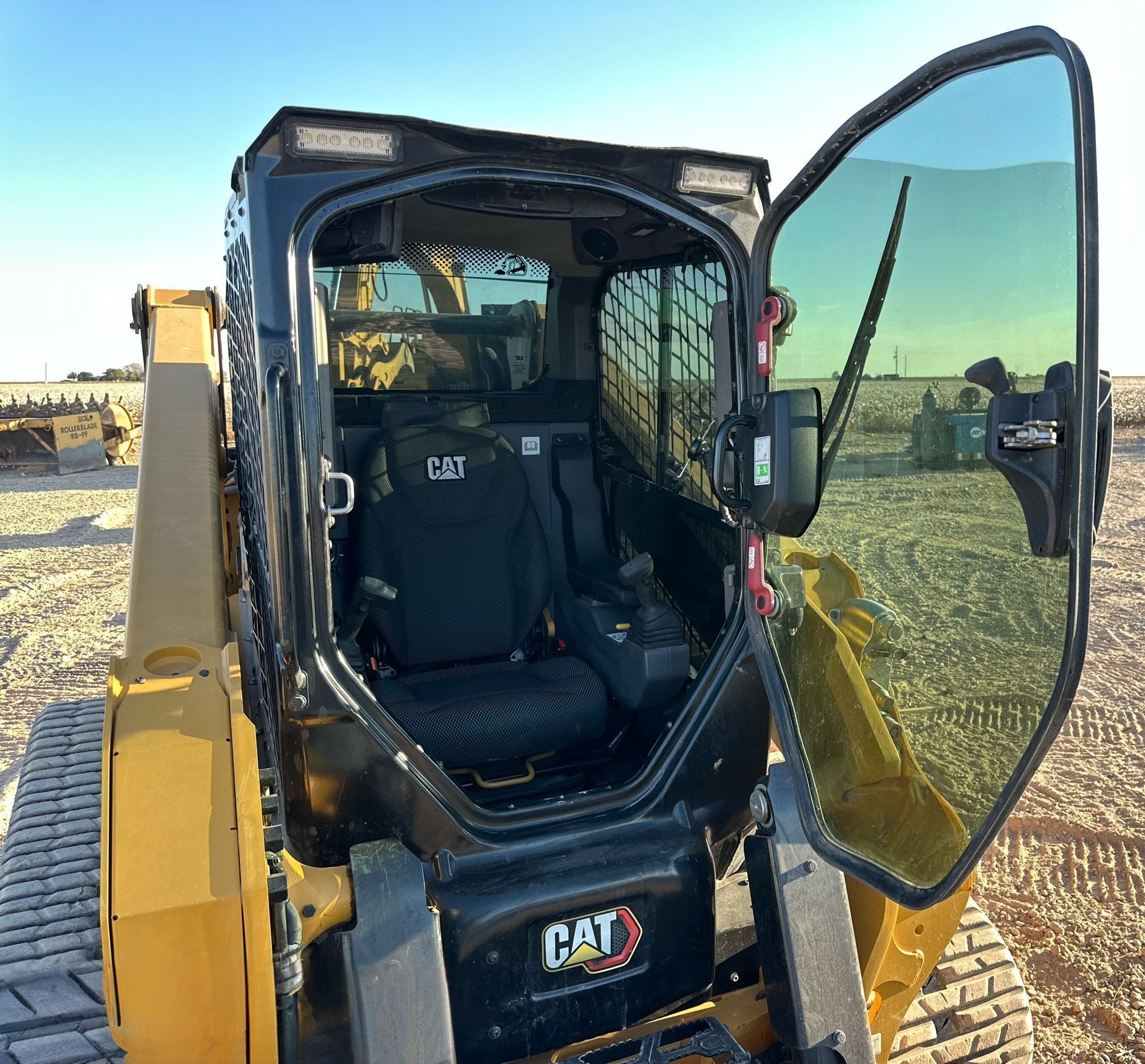 2024 Caterpillar 265 Tracked Skid Steer Loader